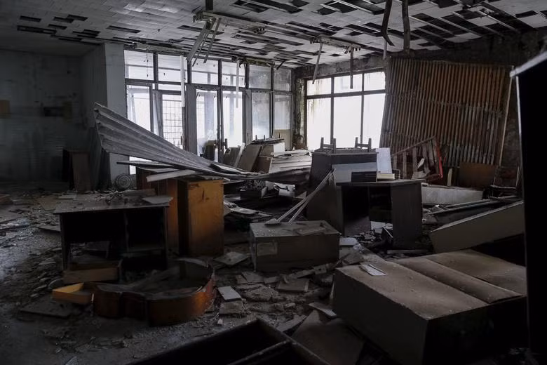 Vì vậy, giới chức trách nhanh chóng sơ tán toàn bộ người dân ở thành phố Pripyat đến nơi an toàn.