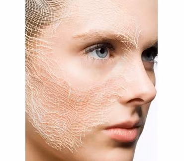 Theo nghiên cứu của các nhà khoa học, 99% số phụ nữ mắc chứng nhiều lông không có những bệnh tật gì liên quan đến toàn thân mà chỉ ảnh hưởng đến thẩm mỹ. Nhiều người đã dùng các biện pháp như nhổ, cạo, cắt lông... như vậy chỉ có tác dụng làm sạch lông nhất thời mà không thể phá được mao nang ở dưới da, kết quả là càng nhổ lông thì lông càng nhiều, thậm chí còn gây viêm da.