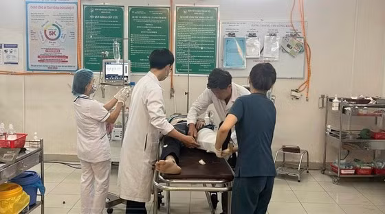 Một số trường hợp bị thương nặng đang được điều trị tích cực hoặc chuyển lên các bệnh viện tuyến trên.