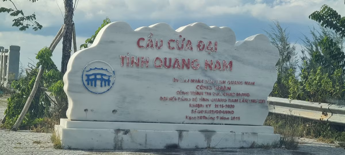 Cầu Cửa Đại là cây cầu du lịch, đang rất đẹp trong lòng bạn bè và du khách, hãy để nơi này mãi là niềm tự hào của người dân xứ Quảng.