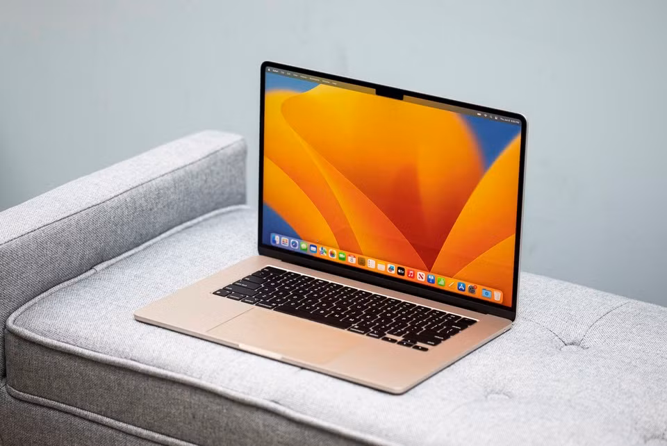 MacBook Air 15 inch toc do cham hon do chi su dung 1 chip NAND