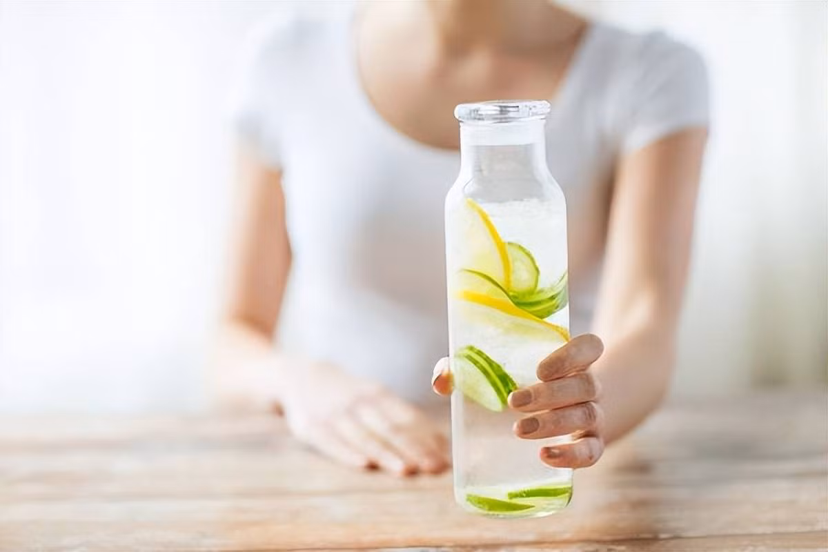 Nước khoáng và nước tinh khiết, loại nào tốt hơn? - Hình 3 Nuoc khoang va nuoc tinh khiet, loai nao tot hon?-Hinh-3