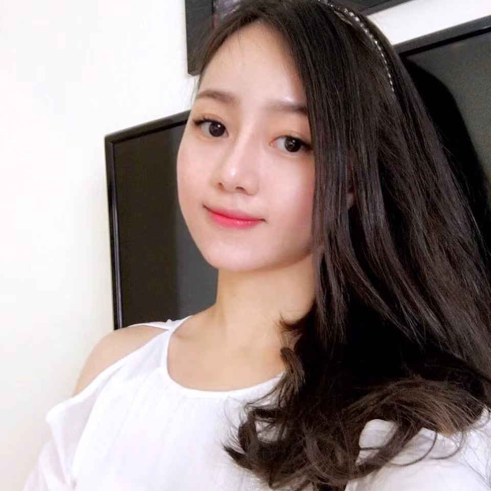 Vẻ xinh đẹp của du học sinh 9X.