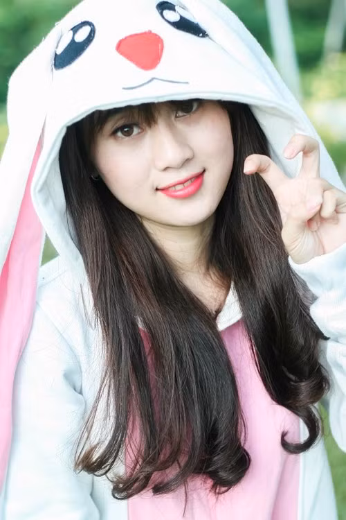 Yêu thích nghệ thuật từ nhỏ nhưng vì theo định hướng của gia đình nên nữ sinh Bình Phước này đã từ bỏ niềm đam mê và theo học chuyên ngành Luật.