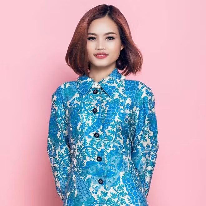 Thư Lê có tật xấu là hơi kỹ tính. Cô đảm nhận vai trò thủ quỹ trong nhóm nên mọi thứ liên quan đến tiền bạc đều được 9X kiểm soát gắt gao. Vì điều này, nàng Jasmine của nhóm hài DAMtv bị các thành viên đặt cho biệt danh "cá trê". Ảnh: FBNV.