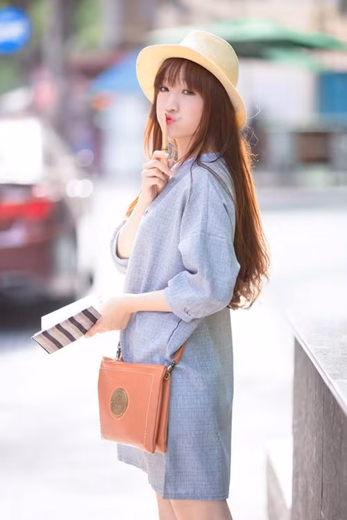 Cô nghĩ cuộc sống cũng giống như một cuộc thi nghệ thuật, người chiến thắng không cần thiết phải là người có ưu thế về mọi mặt. Người chiến thắng là người biết cư xử khôn khéo, thấu đáo và nhất là phải luôn nỗ lực hết mình cho mục tiêu đã đặt ra.