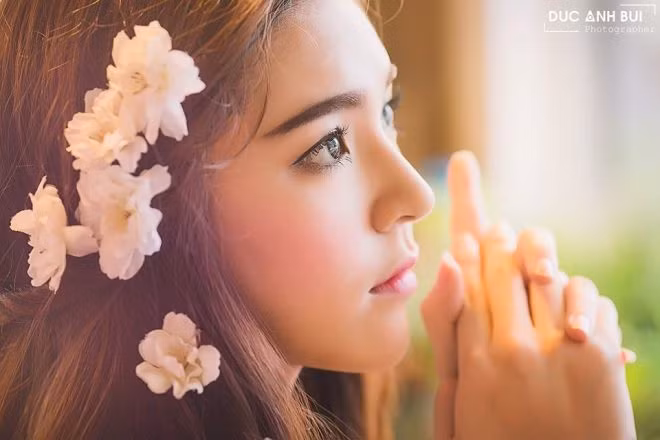 Cô chia sẻ: "Ông mình là người Trung Quốc, bà là người Ấn Độ. Ông và bà sang Việt Nam gặp và kết duyên với nhau, nên mình mang 3 dòng máu Việt - Trung - Ấn".