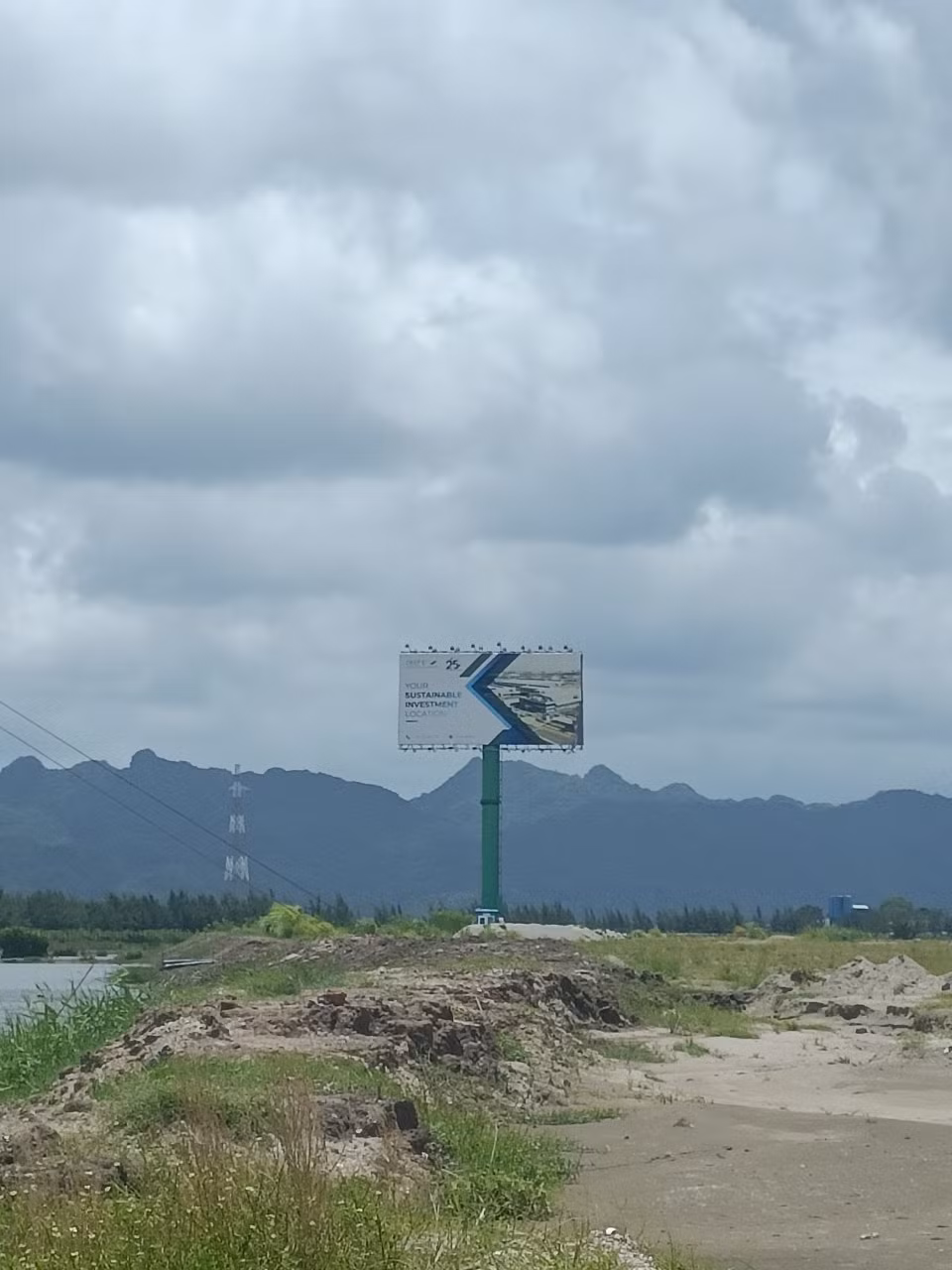 Hải Phòng: Biển quảng cáo không phép tại KCN Deep C suốt nhiều năm? - Hình 10 Hai Phong: Bien quang cao khong phep tai KCN Deep C suot nhieu nam?-Hinh-10