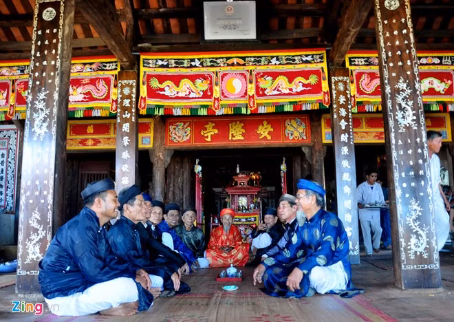 Sở Văn hóa, Thể thao và Du lịch Quảng Ngãi kêu gọi các đơn vị lữ hành trong nước hợp tác với các tộc họ ở huyện đảo Lý Sơn, đưa du khách trong nước và quốc tế tham quan hệ thống nhà cổ theo mô hình du lịch cộng đồng, nhằm nâng cao thu nhập cho người dân địa phương.