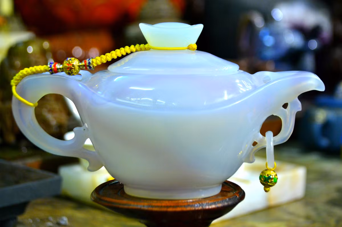 lại vừa có thể dùng để tiếp đãi các vị khách quý, thể hiện tấm lòng trân quý cuả gia chủ...