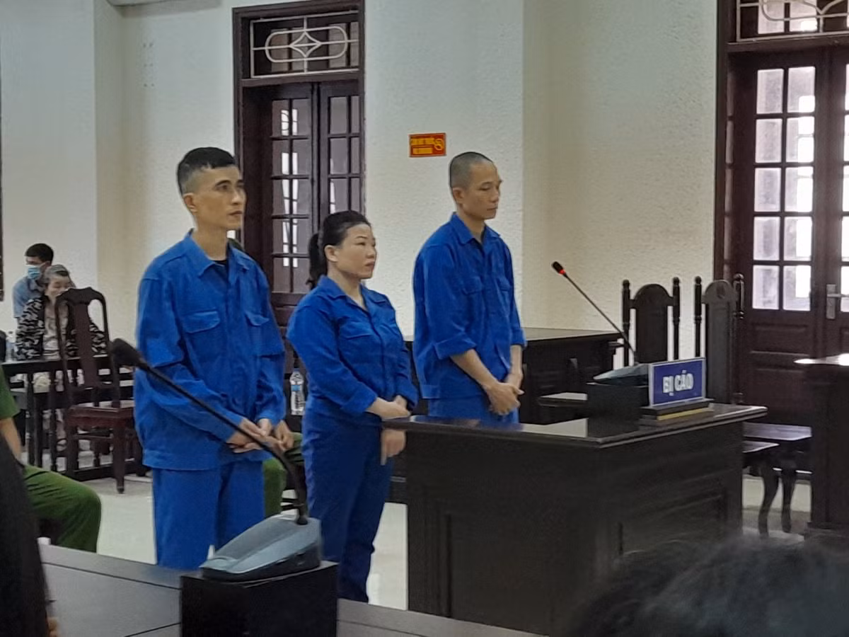 Hơn 40 năm tù cho 3 đối tượng mua bán, tàng trữ ma túy Hon 40 nam tu cho 3 doi tuong mua ban, tang tru ma tuy