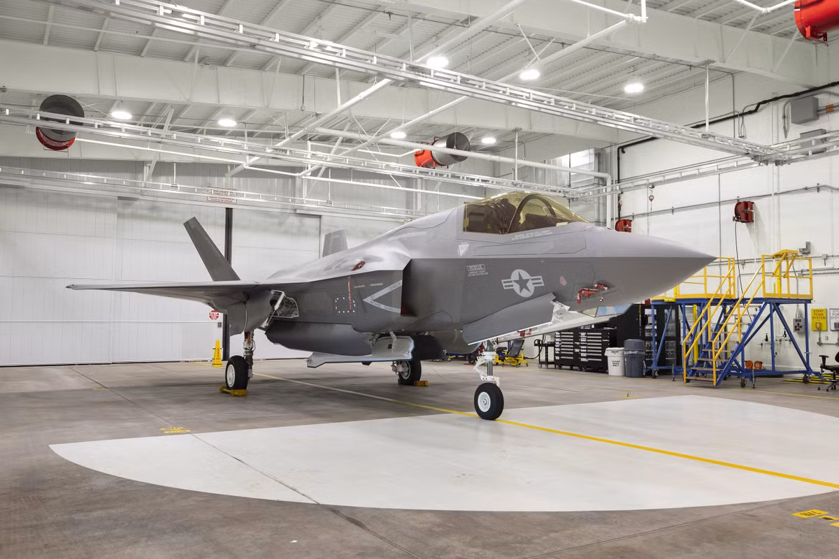 Nhưng bất chấp thực tế trên, phía Mỹ cho rằng với số lượng F-35 đã xuất xưởng cũng như phi đội F-22 Raptor đang phục vụ, họ và các đồng minh vẫn có ưu thế tuyệt đối trước hai đối thủ chính là Nga và Trung Quốc.