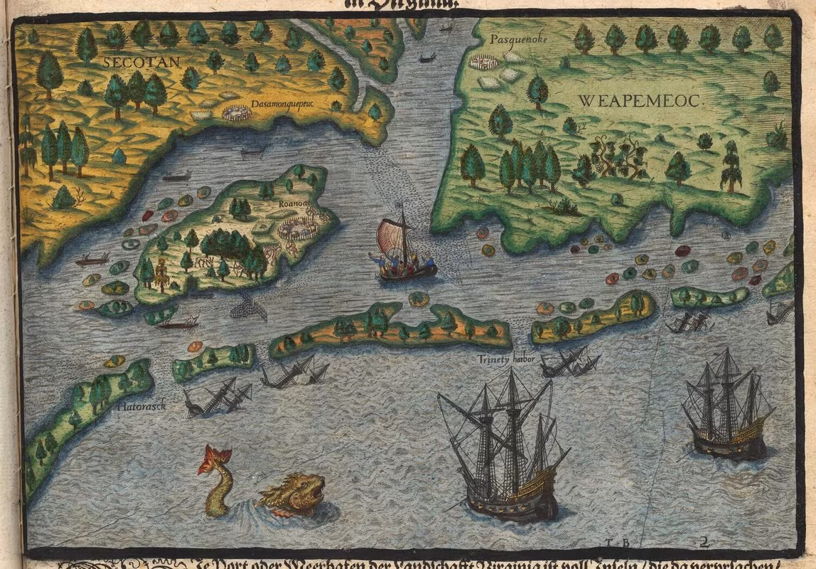 Khi đoàn của John White lên đảo Roanoke, họ không tìm thấy một người nào trong đoàn di cư Roanoke Colony. Sau khi tìm kiếm khắp nơi, họ chỉ phát hiện 3 chữ cái "C R O." được khắc trên một thân cây.