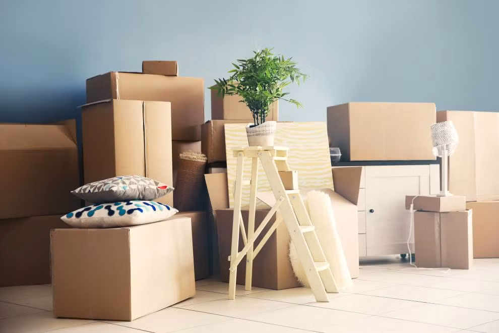 Từ xa xưa, dân gian đã quan niệm: "Trần sao Âm vậy”. Vì vậy, trong tiềm thức, người dân Việt thường hạn chế chuyển nhà vào tháng 7 Âm lịch.