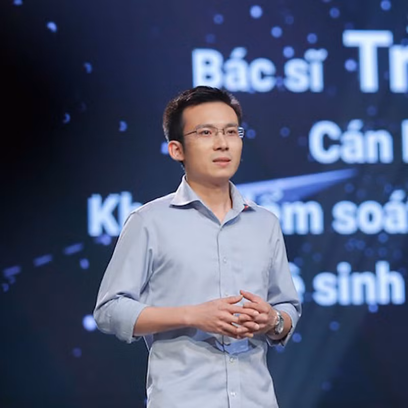 100 ngày khó quên trong vùng dịch của nam bác sĩ Hà Nội 100 ngay kho quen trong vung dich cua nam bac si Ha Noi