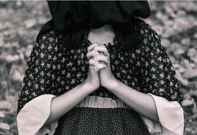 Làm điều này, cặp vợ chồng biến thái khiến hàng xóm khiếp sợ Lam dieu nay, cap vo chong bien thai khien hang xom khiep so