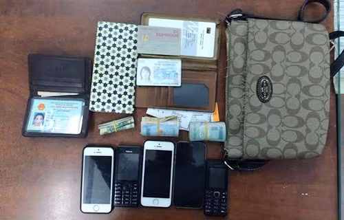 Bang moc tui o duong hoa Nguyen Hue sa luoi-Hinh-2