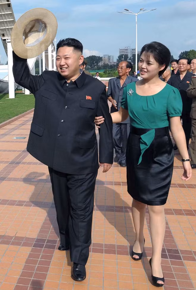 Phong cách thời trang của đệ nhất phu nhân Ri Sol Ju trở thành nguồn cảm hứng cho rất nhiều phụ nữ tại Triều Tiên.