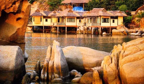 Khung cảnh lãng mạn trong resort.