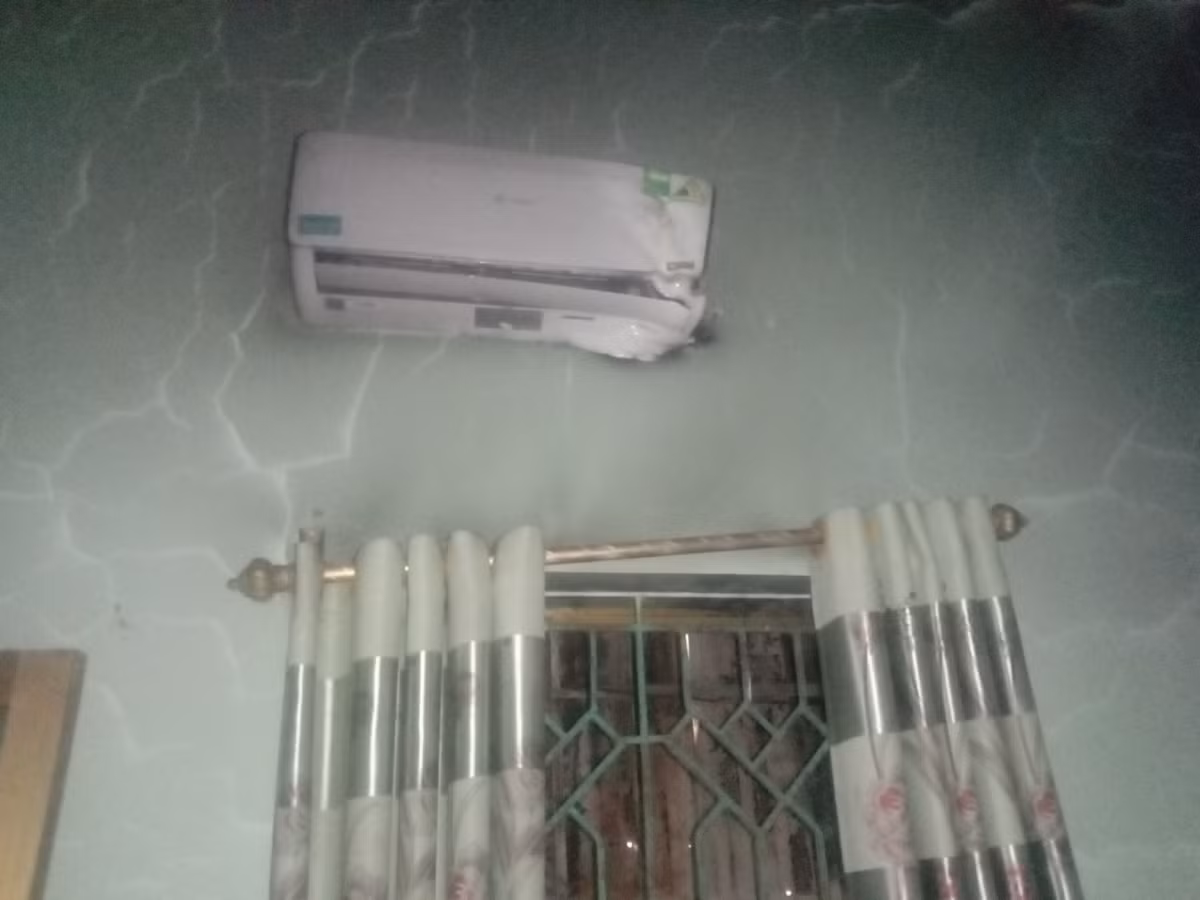 Vu chay nha xuong, lua lan sang hang xom o Ung Hoa: 