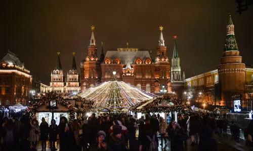 Hội chợ Giáng sinh trên phố Okhotny Ryad tại Moscow.