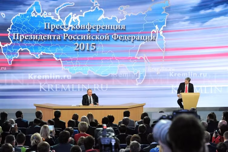 Tổng thống Nga Vladimir Putin đã trả lời nhiều câu hỏi tại cuộc họp báo thường niên lần thứ 11.