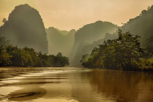 Hồ Ba Bể.