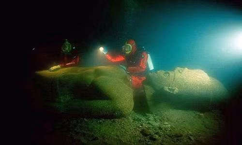Những hiện vật được tìm thấy tại khu vực tàn tích thành phố cổ Heracleion giúp ích rất nhiều cho giới khảo cổ nghiên cứu về niềm tin tôn giáo của người dân thời bấy giờ.