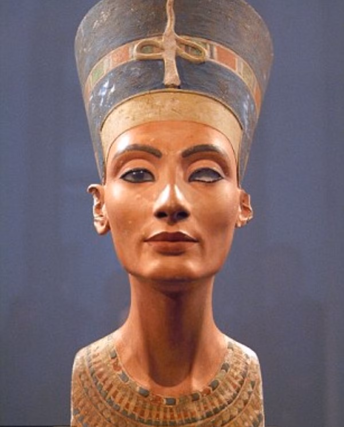 Theo đó, Nữ hoàng Hatshepsut trị vì Ai Cập trong 22 năm, lâu hơn bất cứ vị nữ pharaoh nào trong lịch sử của nền văn minh này.