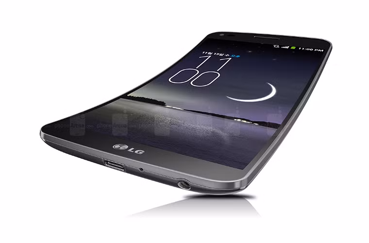 Cũng không giống với Galaxy Round, mẫu G Flex này có vỏ lưng tự lành và có thể uốn - nếu đè chiếc điện thoại xuống, nó sẽ tự trở lại hình dáng cong ban đầu khi thả tay ra. Glex trông rất lớn do sở hữu màn hình 6 inch (độ phân giải 720x1080p). Các thông số kỹ thuật khác gồm vi xử lý Snapdragon 800, RAM 2GB, camera sau 13MP và pin dung lượng 3500mAh.