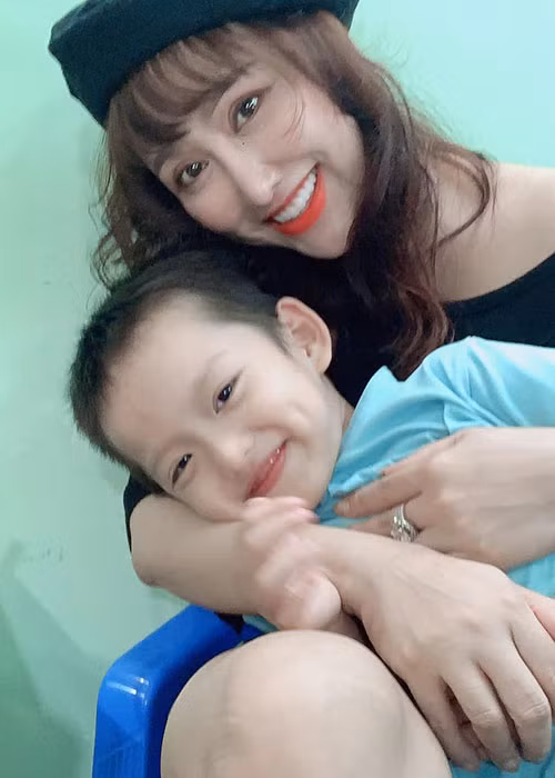 Nữ diễn viên không còn nhắc về chồng cũ sau khi cả hai lựa chọn kết thúc ồn ào ly hôn.