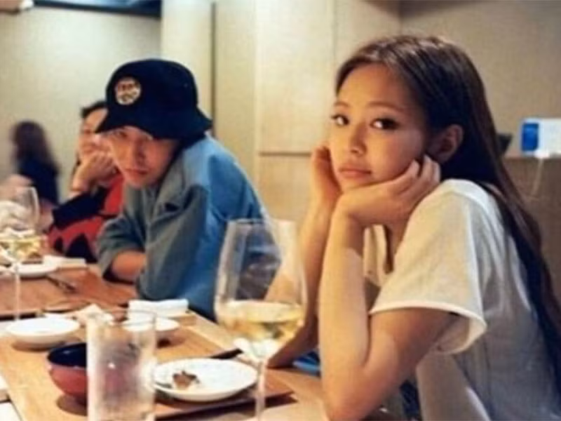 G-Dragon từng dành nhiều lời khen ngợi cho Jennie.