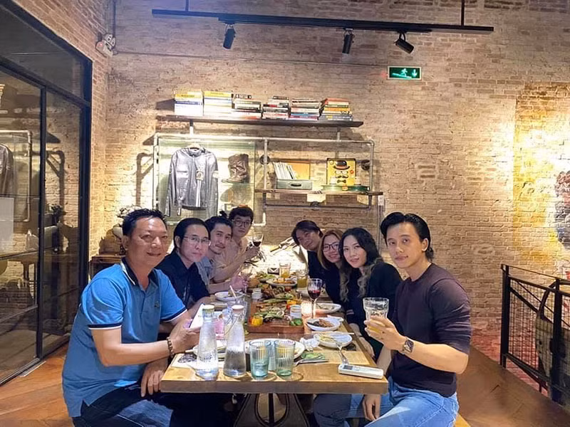 Sau tin đồn hẹn hò, hình ảnh Mai Tài Phến và Mỹ Tâm bên nhau khá hiếm hoi.