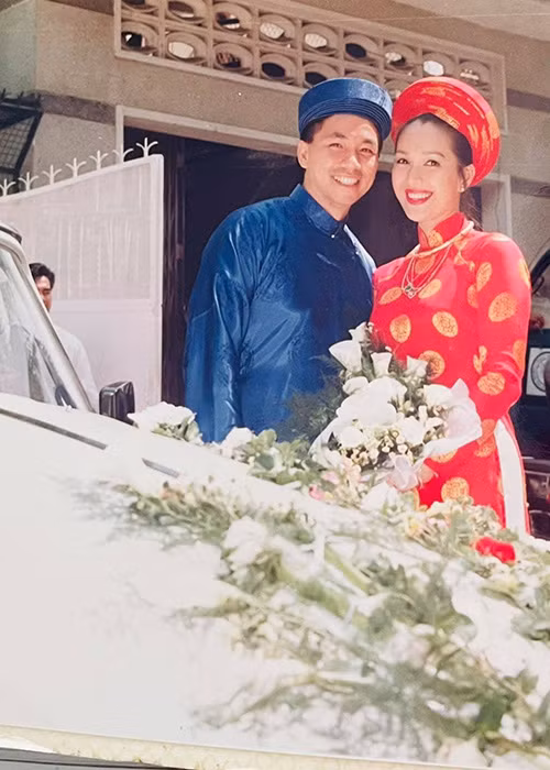 Đám cưới của Diễm My diễn ra vào năm 1994 sau 3 năm hẹn hò.