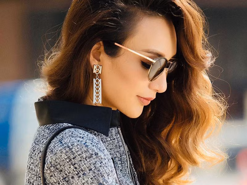 Ngọc Diễm thương tiếc Mai Trung Hiếu: “Em yên nghỉ nhé! Chị bàng hoàng quá! Thương em rất nhiều”.