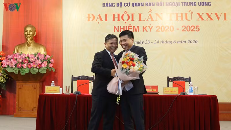 Chiều 24/6/2020, Đảng bộ cơ quan Ban Đối ngoại Trung ương đã tổ chức Đại hội lần thứ 26 (nhiệm kỳ 2020-2025), ông Nguyễn Mạnh Cường được bầu giữ chức Bí thư Đảng ủy cơ quan Ban Đối ngoại Trung ương.