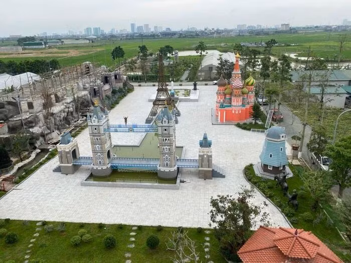 Tỉnh này đã giao huyện Hưng Nguyên tổ chức kiểm tra, rà soát lại các hạng mục vi phạm, xử lý theo đúng quy định và báo cáo kết quả xử lý về UBND tỉnh Nghệ An và Sở, ngành liên quan. (Ảnh: Doanh nhân và Pháp lý).