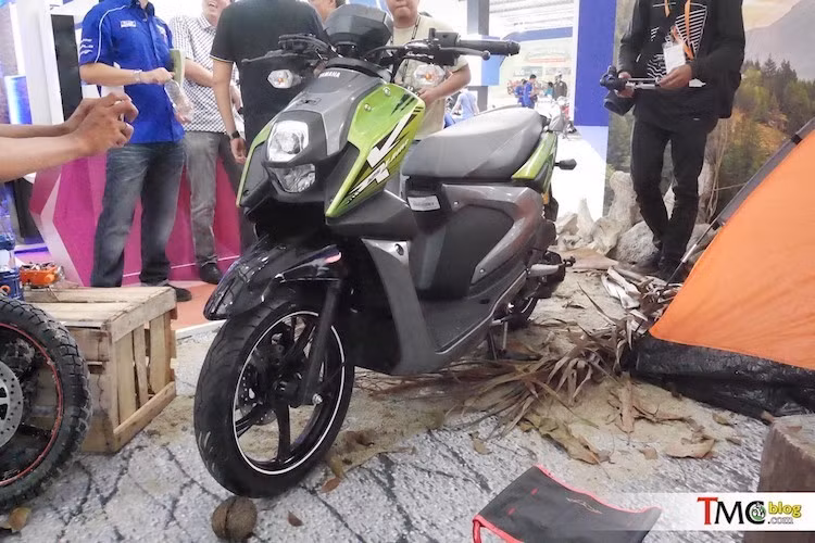 Tại thị trường Indonesia, Yamaha X-Ride sẽ được bán với 3 màu xanh lá/đỏ/đen với giá bán 17,25 triệu Rupiah (tương đương 29,4 triệu đồng).