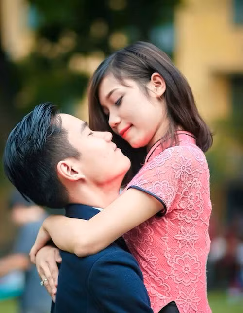 Vo met moi vi tram cam, chong tuong kiem co nhong nheo