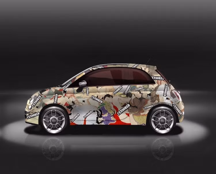 Cả 2 chiếc Fiat 500 trong bộ sưu tập Kar_masutra của Garage Italia Customs đều được phủ kín bởi hình ảnh nam nữ trong đủ các tư thế làm tình từ cuốn sách Ấn Độ cổ Kamasutra - vốn được mệnh danh là một trong những cuốn cẩm nang "yêu" chi tiết và đầy đủ nhất Thế giới. Sự khác biệt giữa hai chiếc xe là phong cách vẽ kiểu tranh Ấn Độ và Nhật Bản cổ.