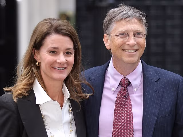 Melinda Gates là vợ của tỷ phú giàu nhất thế giới Bill Gates. Bà sinh ra và lớn lên tại Dallas, Texas, Mỹ và là nhân viên cũ của công ty Microsoft với chức danh người quản lý đơn vị sản phẩm của Microsoft Publisher, Microsoft Bob, Microsoft Encarta, và Expedia. Bà và tỷ phú Bill Gates tổ chức đám cưới vào 1/1/1994.