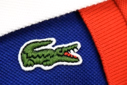 Jean Rene cũng là một vận động viên tennis và có nickname trong làng thể thao là Alligator (cá sấu). Một người bạn của ông đã vẽ hình một con cá sấu nho nhỏ tặng ông. Sau đó, hình cá sấu này đã trở thành logo chính thức cho hãng Lacoste.