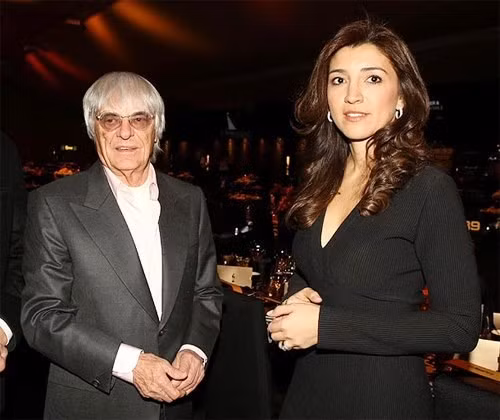 Bernie từng có hai đời vợ, bà Ivy và Slavica, với 3 người con. Năm 2009, tỷ phú người Bernie Ecclestone từng phải trả số tiền bồi thường lên tới 1,2 tỷ USD cho cuộc ly dị với bà vợ hai Slavica, cựu người mẫu hãng thời trang danh tiếng Armani. Dù chênh nhau tới 46 tuổi nhưng cặp đôi vẫn có cuộc hôn nhân hòa hợp suốt 4 năm qua.