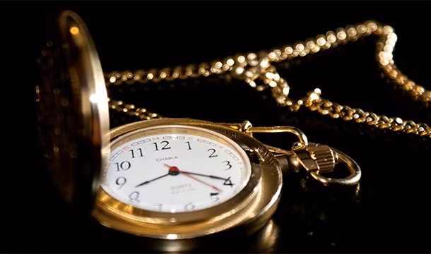 Các chuyên gia đã phát hiện thông điệp bí mật được một người thợ kim hoàn khắc bên trong chiếc đồng hồ quả quýt của Tổng thống Lincoln thường mang theo bên mình. Nội dung thông điệp nói về sự khởi đầu cuộc nội chiến Mỹ: "Phát súng đầu tiên đã nổ. Chế độ nô lệ đang dần diệt vong. Tạ ơn Chúa, chúng ta có một vị tổng thống, người chí ít sẽ cố gắng làm một điều gì đó".
