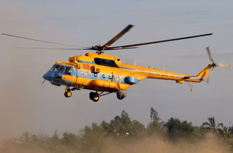 Mẫu Mi-171 có thể đáp ứng nhiều nhiệm vụ gồm cả dân sự và quân sự: vận tải (tối đa 4 tấn trong khoang, 5 tấn treo ngoài), chở hàng, chở khách (tối đa 30 người hoặc 12 cáng cứu thương), tìm kiếm cứu hộ, cứu nạn, vũ trang rocket – súng máy yểm trợ hỏa lực (tối đa 1,5 tấn).