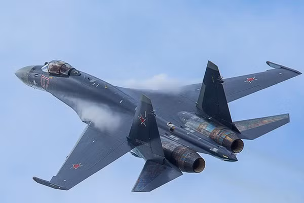 Theo nguồn tin, quân đội Nga cũng cung cấp thông tin cho lực lượng vũ trang Syria về việc máy bay không người lái của Israel chuẩn bị tấn công vào ngoại ô phía Tây Nam Damascus.