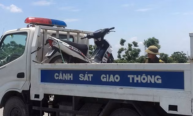 Chiếc xe máy mà hai nạn nhân điều khiển.