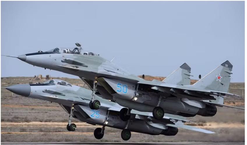 Đây là sự bổ sung cần thiết sau khi SyAAF bị Thổ Nhĩ Kỳ phá hủy nhiều máy bay và trực thăng hồi đầu năm, cũng như bù đắp cho số tổn thất từ những cuộc tấn công của Israel vào các căn cứ của không quân Syria.