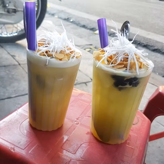 Trước đó nước mía từng gây sốt MXH bởi những phiên bản khác nhau, tại Việt Nam những phiên bản mới này khá hút khách, được nhiều người thích thú.