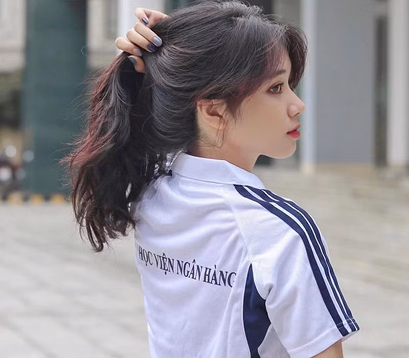 Hot girl tung bi chup trom thay doi dep trong treo nhu ngoc nu